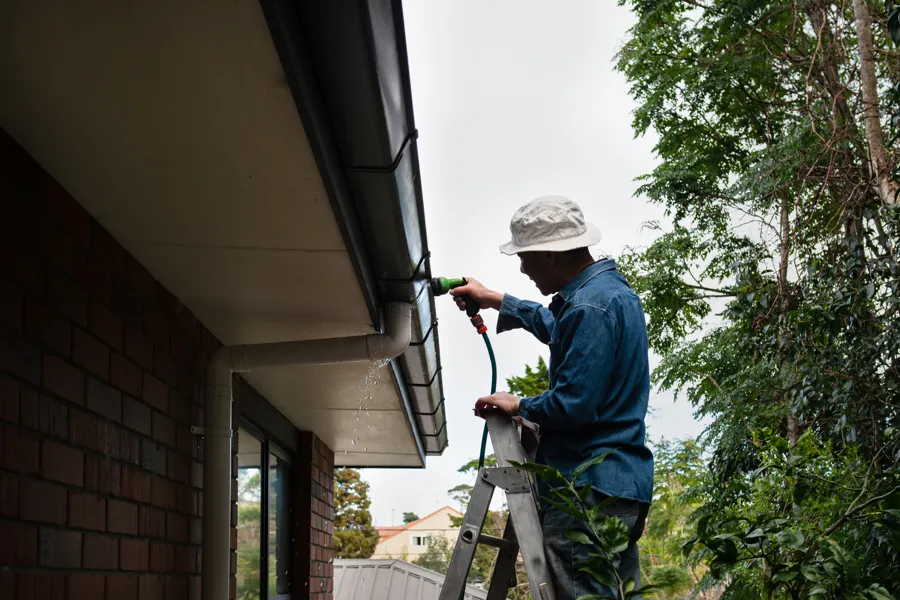 How Long Does It Take To Clean Gutters Marysville, WA