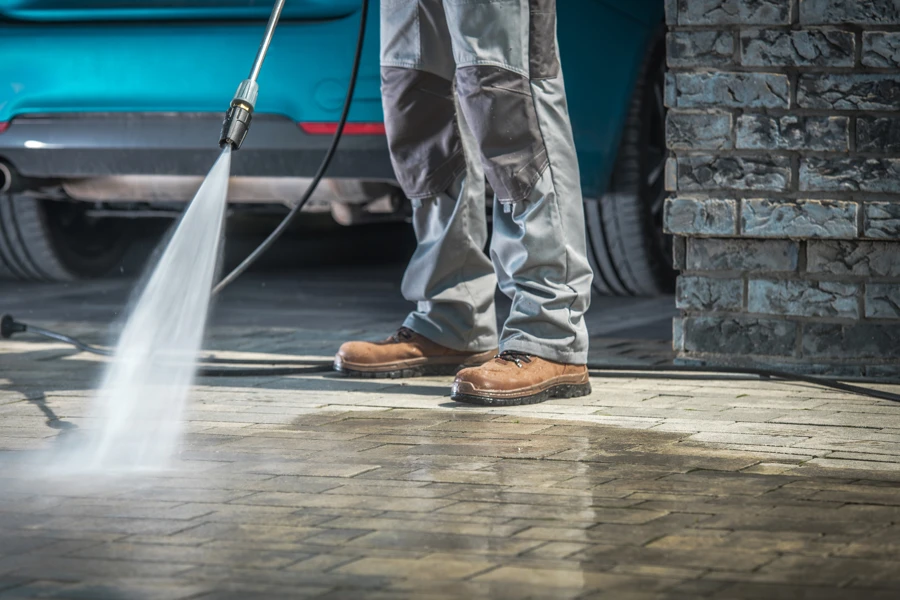 Pressure Washing Tips in Marysville, WA